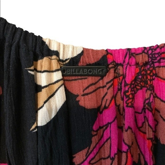 NWOT Billabong Floral dress. Size XS. - Picture 2 of 6